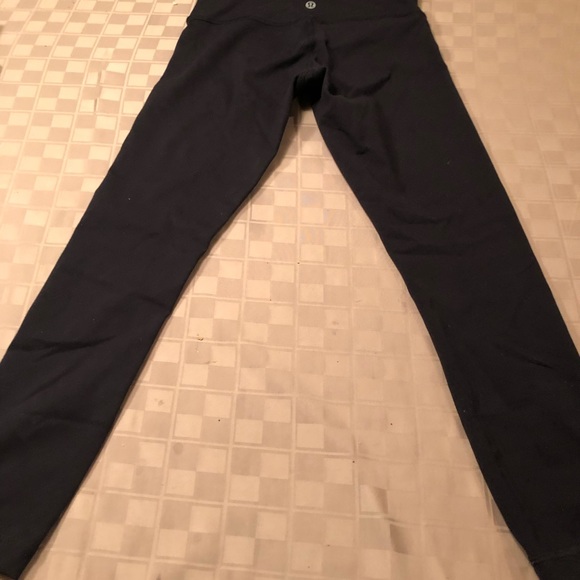 lululemon athletica Pants - Lululemon Wunder Under Capri length